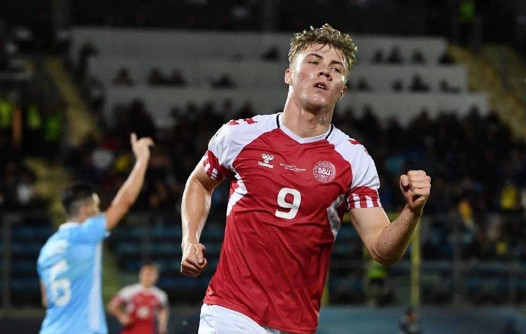 丹麦在国际锦标赛上闪耀,势不可挡 丹麦在国际锦标赛上闪耀,势不可挡