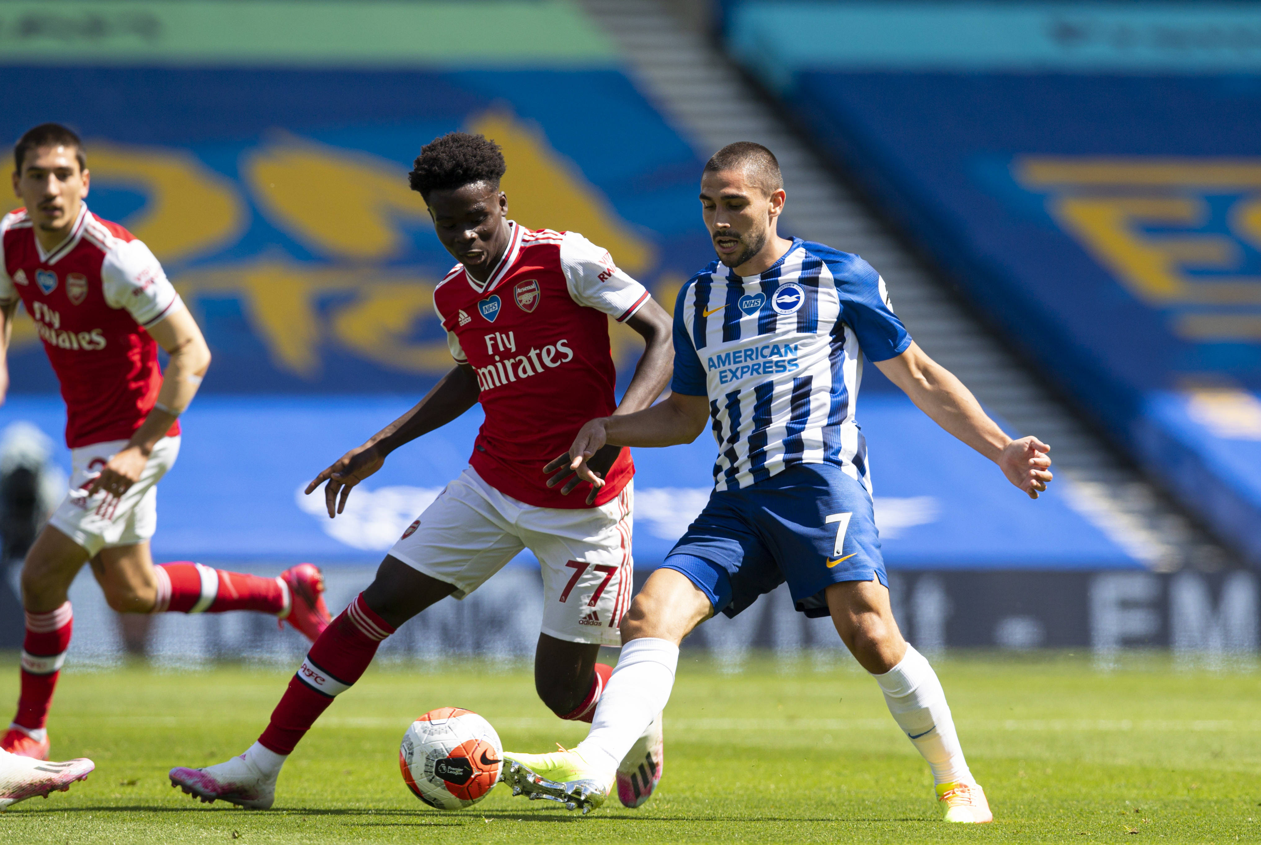 法兰克福球队在主场取得胜利，打破僵局