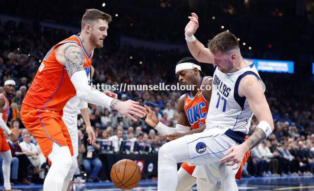 火箭疲软难胜黄蜂，雄鹿保持无敌，热火豪胜尼克斯