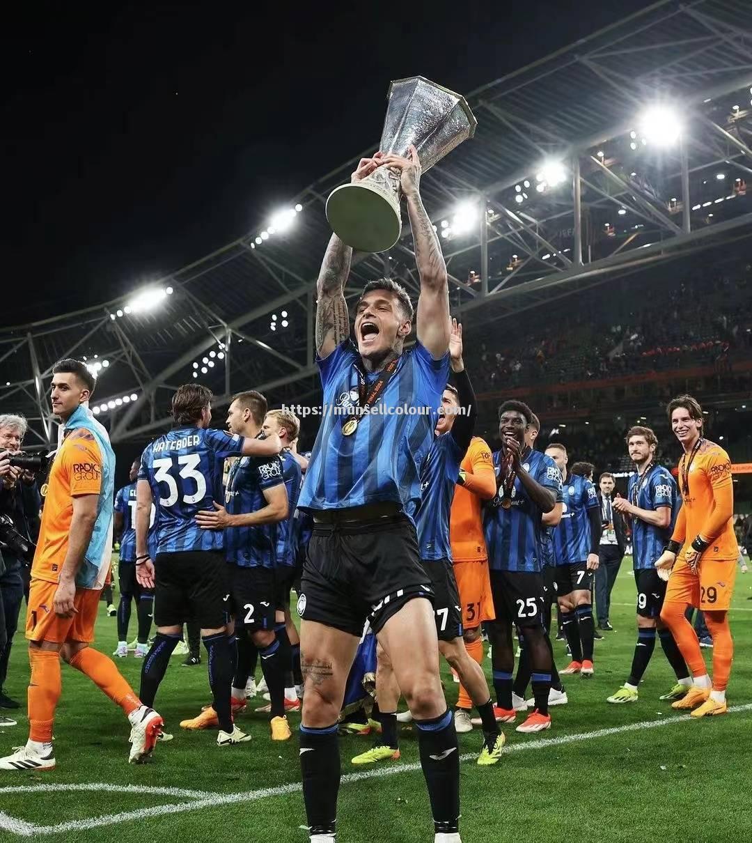 精彩足球对决，球员技术展现无限风采